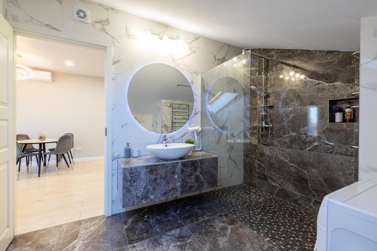 Dharma Stay Apartamentai Su Terasa Ir Vaizdu I Miesta Telšiai 외부 사진